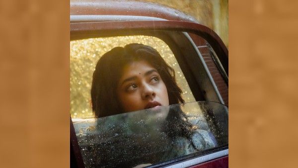 নস্ট্যালজিয়ায় মোড়া প্রেমের গল্প নিয়ে দিতিপ্রিয়া, মুক্তি পেল এসভিএফের ‘দেখেছি ‌রূপসাগরে’‌