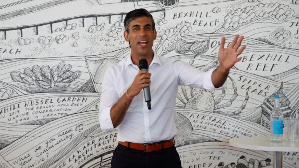 বিনা প্রতিদ্বন্দ্বিতায় ঋষি সুনকের প্রধানমন্ত্রী হওয়ার সম্ভাবনা! ঐকবদ্ধ হয়ে লড়াইয়ের আহ্বান জনসনের