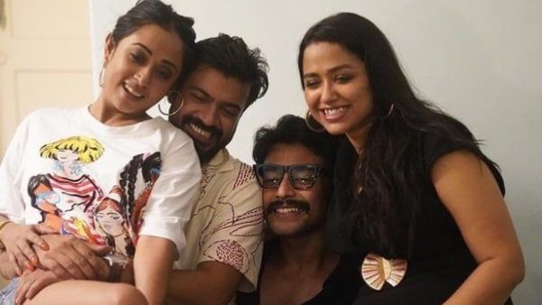 আর দূরে দূরে নয়, অভিমান ভুলে কাছাকাছি এলেন কি সোহিনী–রণজয়?‌