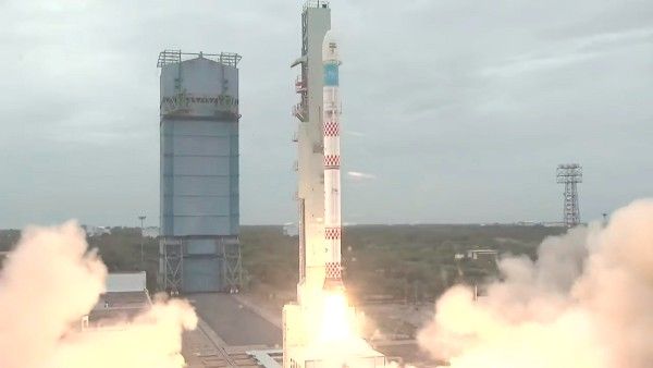 ভারতীয় মহাকাশ বিজ্ঞানে নয়া মাইল ফলক, প্রথম বেসরকারি উদ্যোগে তৈরি কোনও রকেট উৎক্ষেপণ করবে ইসরো