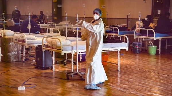 করোনাতে ভালো কাজে জুটেছিল প্রশংসা! সেই শৈলজার বিরুদ্ধেই তদন্তের নির্দেশ আদালতের