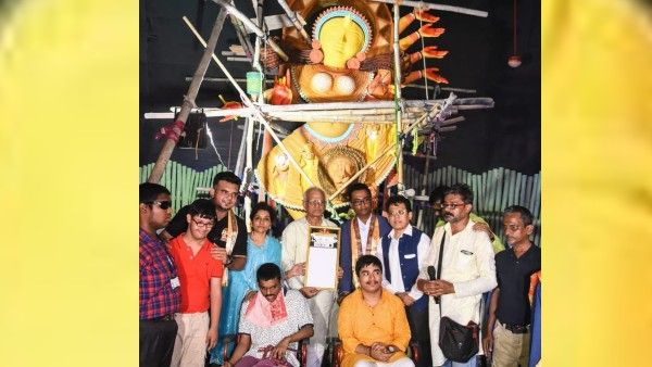 দৃষ্টিহীন এবং প্রবীণদের পূজো দেখার জন্য বিশেষ পরিকল্পনা, দায়িত্ব নিল শহরের ২৫০ পূজো কমিটি