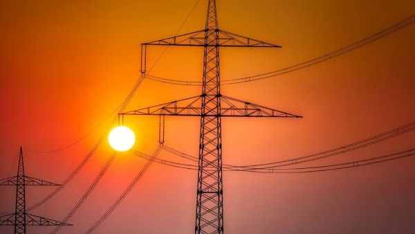 আর তিন মাস নয়, প্রতি মাসে বিদ্যুৎ পর্ষদের বিল! বড়সড় পরিবর্তনের ইঙ্গিত অরূপের