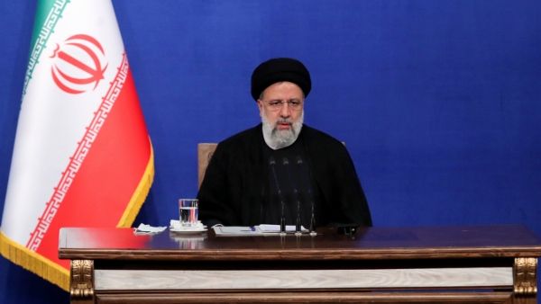 হিজাব পরতে নারাজ মার্কিন সাংবাদিক, সাক্ষাৎকার বাতিল করলেন ইরানের প্রসিডেন্ট