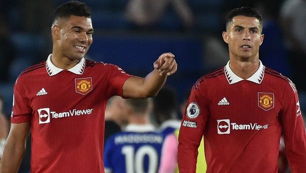 রেকর্ড গড়লেন রোনাল্ডো, মারাদোনা-পেলে-মেসিকে ভুলে গিয়ে সি আর ৭-কে কুর্নিশ জানাতে এমন মন্তব্য করলেন বিরাট কোহলি