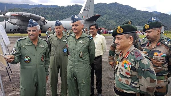 রয়েছে সন্ত্রাস দমনে বিশেষ অভিজ্ঞতা! কে এই দেশের নয়া সিডিএস অনিল চৌহান?