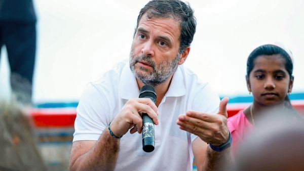 কেন জানেন কংগ্রেস সভাপতি পদের জন্যে লড়াই করছেন না রাহুল? রইল কারণ