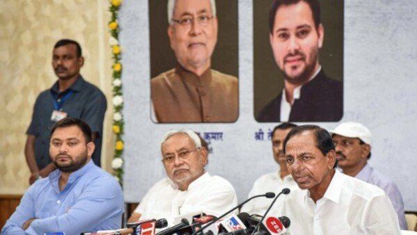 ২৪-এ দেশের খেলা ঘোরাতে চান চন্দ্রশেখর রাও! রবিবারই করলেন বড় ঘোষণা