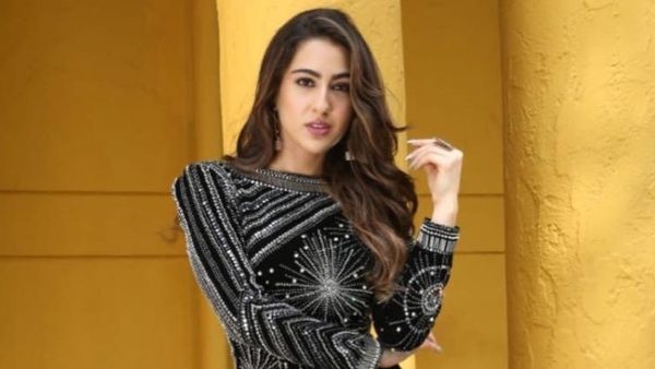 নিরাপত্তারক্ষীকে খারাপভাবে স্পর্শ, ট্রোলের মুখে সইফ-কন্যা সারা আলি খান