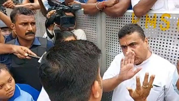 বিজেপির ‘আসল’ লোকটাকেই মাঠের বাইরে পাঠিয়ে দিল তৃণমূল, খেলা শুরুর আগেই লালকার্ড