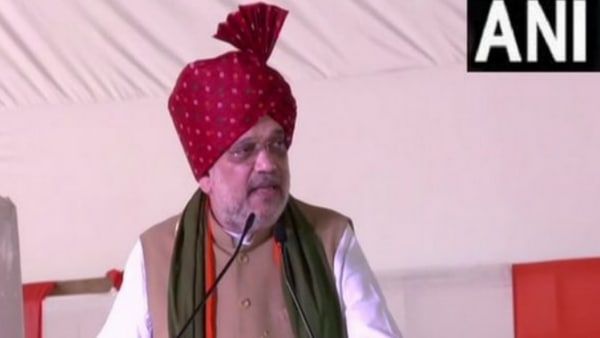 হিন্দিতে MBBS পাঠ্য বই! ভোপালের অনুষ্ঠানে প্রকাশ করলেন অমিত শাহ