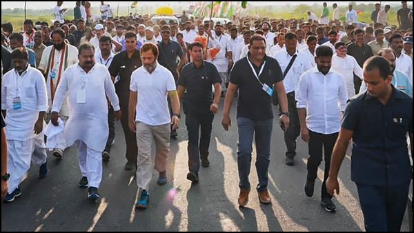 বিজেপি টিআরএস মুদ্রার দুই পিঠ, ভারত জোড়ো যাত্রায় যোগ দিলেন প্রাক্তন ক্রিকেটার আজহারউদ্দিন