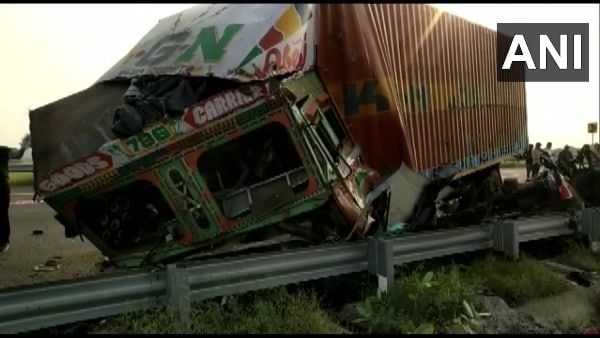 BMW-র সঙ্গে আরও দুই 'B'! ফেসবুক লাইভ থেকে জানা গেল যোগী রাজ্যে মর্মান্তিক হাইওয়ে দুর্ঘটনার কারণ