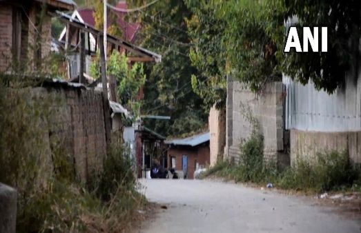 রাতভর গুলির লড়াই জম্মু ও কাশ্মীরে, নিকেশ চার জঙ্গি