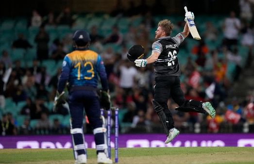 ফিলিপ্স-বোল্ট দ্বৈরথ, কিউইদের হাতের শ্রীলঙ্কার হার ৬৫ রানে