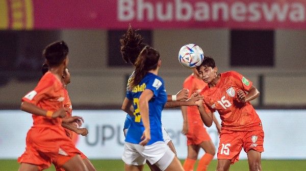 ব্রাজিলের বিরুদ্ধে পাঁচ গোল হজম ভারতের, তবুও পেলের দেশের বিরুদ্ধে মেয়েদের লড়াই মনে থাকবে দীর্ঘ দিন