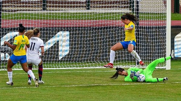 কলিঙ্গর সবুজ ঘাসে অকল্পনীয় গোলরক্ষা, একা হাতে আমেরিকার বিরুদ্ধে ব্রাজিলকে পয়েন্ট এনে দিলেন লেইলেন