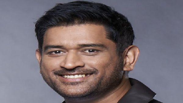 ধোনিকে আইডল মানলে কমবে মোবাইলে আসক্তি! হেটমায়ারের মতো ভুলে মাহির শাস্তির কথা জানেন?