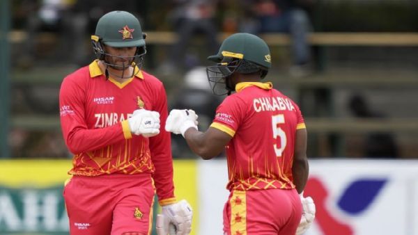 স্কটল্যান্ডকে হারিয়ে টি ২০ বিশ্বকাপে ভারত-পাকিস্তানের গ্রুপে আরভিনের জিম্বাবোয়ে