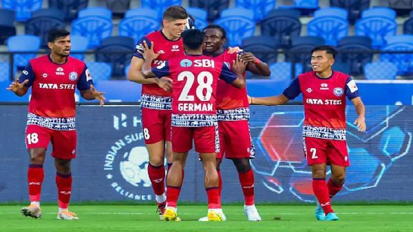 আইএসএলে প্রথম জয় পেল জামশেদপুর, নর্থইস্ট ইউনাইটেডের হার্টব্রেক হার্টলির গোলে