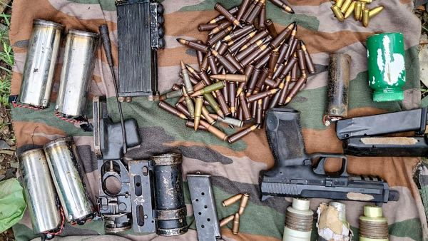 তৃণমূল নেতার বাড়িতে মিলল অস্ত্রভাণ্ডারের হদিশ, পঞ্চায়েতের আগে এসটিএফের অভিযান