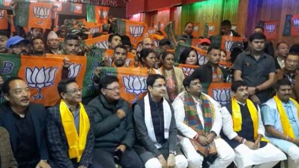 বিমল সাক্ষাতে জল্পনা বাড়াল বিজেপি, পঞ্চায়েত নির্বাচনের আগে পাহাড়ে কি সমীকরণ বদল