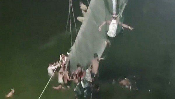 ব্রিজ ভাঙার জের, বিজেপির প্রার্থী তালিকা থেকে বাদ মোরবির বিধায়ক