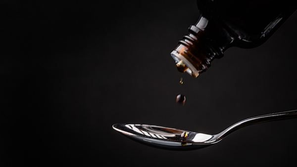 হিতে বিপরীত, কাশি তাড়াতে কোডাইন যুক্ত সিরাপ আপনার আসক্তির কারণ হচ্ছে না তো