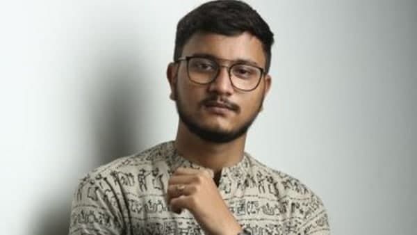 ফেসবুকে তৃণমূল ছাড়ার ঘোষণা করেও পোস্ট ডিলিট দেবাংশুর! কিন্তু কেন?