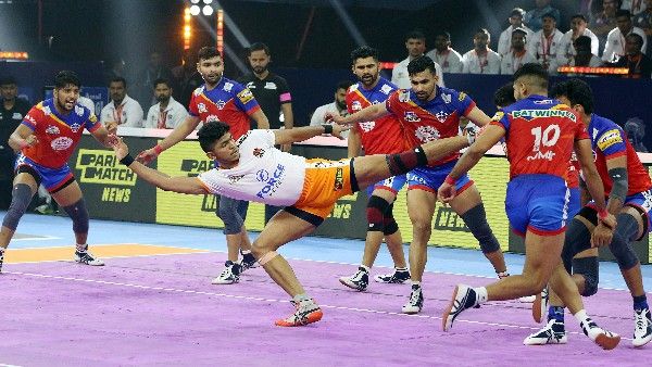 প্রো কবাডি লিগ জয় জয়পুর পিঙ্ক প্যান্থার্স, শীর্ষে উঠে এল পুনেরি পলটন, শনিবার নামছে বাংলার যোদ্ধারা