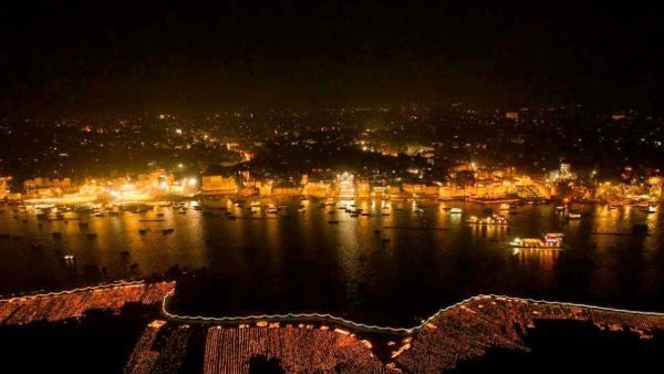 Dev Diwali 2022: ১০ লাখ প্রদীপ আর ফুলের সাজে দেব দীপাবলির সন্ধ্যায় তৈরি হল নয়া 'ইতিহাস'