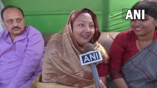 বিহারে উপনির্বাচনে ধাক্কা বিজেপির, মোকামায় জয় ছিনিয়ে নিলেন আরজেডি প্রার্থী নীলম দেবী