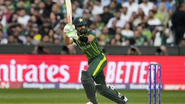 বাবর আজমকে ঘিরে ফের বিতর্ক! সতীর্থর বান্ধবীকে পাক অধিনায়কের কুপ্রস্তাব দেওয়ার অভিযোগে চাঞ্চল্য