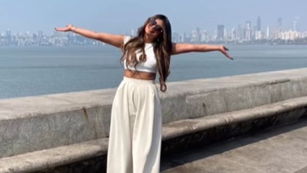 তিন বছর পর নিজের শহরে, জুহুর সমুদ্র সৈকতে মন ভরে শ্বাস নিলেন পিগি চপস