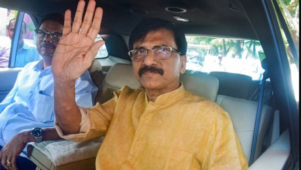 'কাশ্মীর ফাইলস' মুক্তির পরেই কাশ্মীরি পণ্ডিতদের হত্যা ভূস্বর্গে, কোথায় ছিল মোদী সরকার? নিশানা সঞ্জয় রাউতের