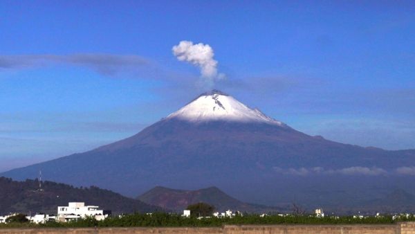 একের পর এক ভূমিকম্প, জেগে উঠেছে বিশ্বের বৃহত্তম আগ্নেয়গিরি, কোন অশনি সংকেতের ইঙ্গিত
