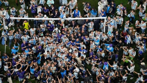 Argentina: বিশ্বকাপ জয়ের জন্য জাতীয় ছুটি ঘোষণা করলেন আর্জেন্টিনার রাষ্ট্রপতি