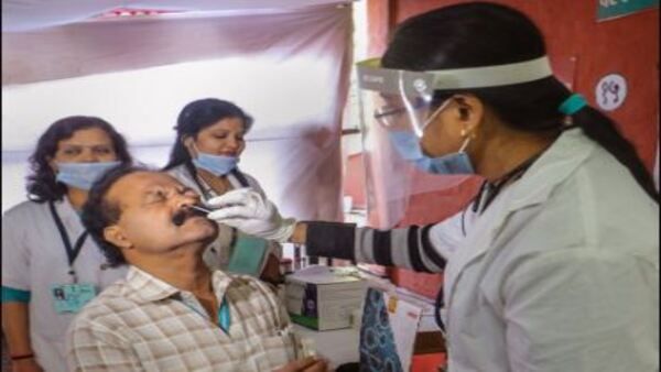 Covid In India: পাঁচ দেশ থেকে ভারতে প্রবেশে RT-PCR টেস্ট মাস্ট! একনজরে BF.7-এর লক্ষণ, সতর্কতা ও সংক্রমণের হার