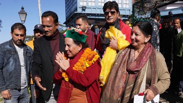 ২০২৪-এর আগে আত্মবিশ্বাস বাড়ল বিজেপির, হিমাচলে জিতেও বুমেরাংয়ের আশঙ্কা কংগ্রেসে