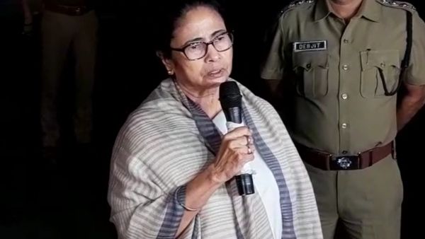 চিনের মতো ভ্যারিয়েন্ট বাংলাতেও, খুঁজতে বলল স্বাস্থ্য ভবন! বড়দিন-গঙ্গাসাগর নিয়ে বার্তা মমতার