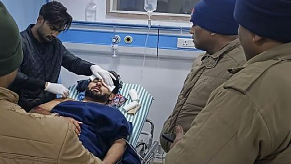 'আমি ভারতীয় ক্রিকেটার ঋষভ পন্থ'! সুশীল কুমারকে দেখে বললেন ক্যাপিটালস ক্যাপ্টেন, দুর্ঘটনার পর ঠিক কী হয়?