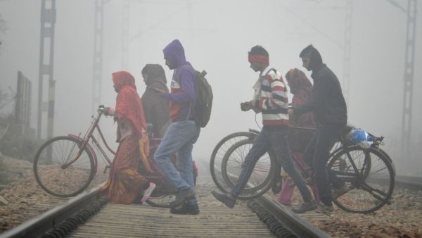 Weather Update: আপাতত স্বস্তি মিললেও দেওয়া হল শৈত্যপ্রবাহের সঙ্গে তুষারপাতের সতর্কতা! জারি থাকবে ঘন কুয়াশা