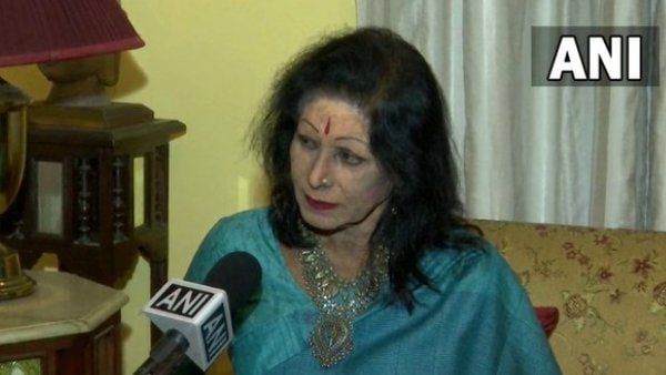 প্রস্রাব-বিতর্কে নয়া মোড়, এয়ার ইন্ডিয়ার যাত্রীর দাবিতে জনপ্রিয় কত্থক নৃত্যশিল্পীর প্রতিক্রিয়া