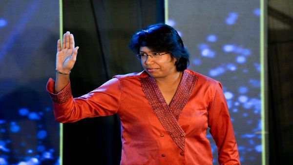 ঝুলন গোস্বামী কি মহিলাদের প্রিমিয়ার লিগে খেলবেন না? সৌরভের কোন প্রস্তাব গেল চাকদহ এক্সপ্রেসের কাছে?