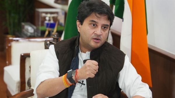 তেজস্বীই ভুল করে ওই গেট খুলে ফেলেন! বিতর্কে মুখ খুললেন জ্যোতিরাদিত্য সিন্ধিয়া