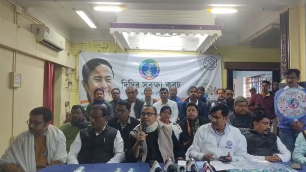 পঞ্চায়েতের প্রচারে অভিনবত্ব এনেই চলেছে তৃণমূল, শুভেন্দু-গড়ে এবার শুরু বিচ-বৈঠক