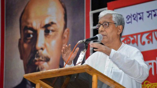 Tripura Election 2023: ভোটে প্রার্থী হচ্ছে না কি পার্টির সিদ্ধান্তে? ইঙ্গিতপূর্ণ জবাব মানিক সরকারের