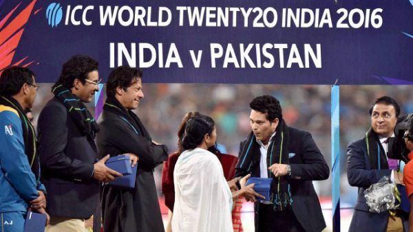 পাকিস্তানের কিংবদন্তির আত্মজীবনীতে সচিনের লেখা, কঠিনতম প্রতিপক্ষ হিসেবে কাকে বেছে নিলেন তেন্ডুলকর?