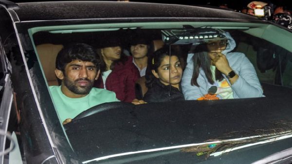 ভারতীয় কুস্তিগীরদের তোলা অভিযোগের তদন্তে ৭ সদস্যের কমিটি গঠন আইওএ-র, বৈঠকে অনুরাগ