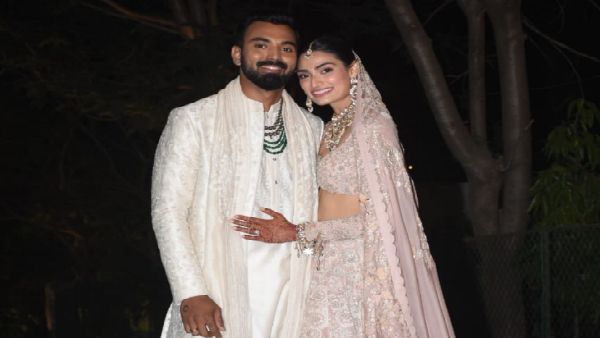 রাহুল-আথিয়ার নতুন ইনিংস শুরু! বিরাট-সূর্য থেকে করণ-আলিয়া, শুভেচ্ছাবার্তার জোয়ার